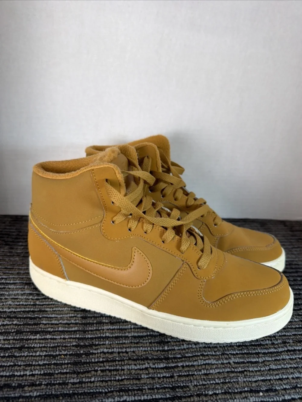 Nike Women's Ebernon Mid SE Wheat/Sail Sneakers AV2478-700 - Size 8.5 - Picture 1 of 11